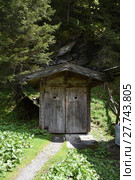  toilet,toilet cabin,toilet cottage,alm,mountain,public toilets,wooden cabin,outhouse. Стоковое фото, фотограф Thomas Riegler / PantherMedia / Фотобанк Лори