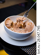 Real gourmet chocolate ice cream, Стоковое фото, фотограф Oleg Klyuchinskiy / Фотобанк Лори