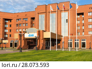 Офис ООО "Газпром добыча Ямбург" в городе Новый Уренгой (2017 год). Редакционное фото, фотограф Михаил Рыбачек / Фотобанк Лори