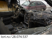 Войны за парковку. Салон сгоревшего внедорожника Jeep (2018 год). Редакционное фото, фотограф Сайганов Александр / Фотобанк Лори