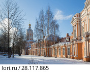 Александро-Невская лавра. Семинарский (Южный) корпус и Библиотечная башня. Зимний пейзаж (2018 год). Стоковое фото, фотограф Юлия Бабкина / Фотобанк Лори