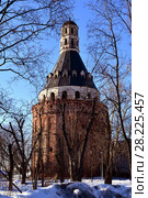 Moscow, Russia - March 24. 2018. The tower Dulo of Simonov Monastery. Стоковое фото, фотограф Володина Ольга / Фотобанк Лори