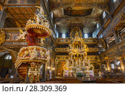 Interior of magnificently decorated wooden Protestant Church of Peace in Swidnica, UNESCO World Cultural Heritage, Poland. Стоковое фото, агентство BE&W Photo / Фотобанк Лори