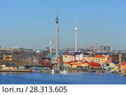 City landscape with Grona Lund, park amusement (2018 год). Редакционное фото, фотограф Валерия Попова / Фотобанк Лори