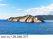 View from the water to the old Austro-Hungarian fortress Fort Ostro (Fort Sharp) on the Prevlaka peninsula at the entrance to the Boka Kotor Bay, the Adriatic Sea, Croatia (2016 год). Стоковое фото, фотограф Виктория Катьянова / Фотобанк Лори