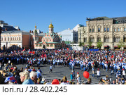 "Бессмертный полк" на Красной площади. Вид с трибуны. Москва, 9 мая 2018 года. Редакционное фото, фотограф Ирина Быстрова / Фотобанк Лори