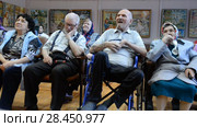 Ufa, Russia - APR 18: Older people in a nursing home. Close-up on April 14, 2018 in Ufa, Russia. Редакционное видео, видеограф Mikhail Erguine / Фотобанк Лори