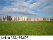 Строительство ЖК «Катуар» в д. Сухарево, Московская область, Мытищинский район (2018 год). Стоковое фото, фотограф Елена Коромыслова / Фотобанк Лори