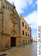 Ciutadella Menorca carrer Mao church downtown in Ciudadela Balearic Islands (2013 год). Стоковое фото, фотограф Tono Balaguer / Ingram Publishing / Фотобанк Лори