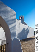 Ibiza Sant Carles de Peralta white church in Balearic Islands Spain (2013 год). Стоковое фото, фотограф Tono Balaguer / Ingram Publishing / Фотобанк Лори