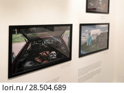 Москва, фотовыставка "В поисках Ленина" в галерее имени братьев Люмьер (2018 год). Редакционное фото, фотограф Дмитрий Неумоин / Фотобанк Лори