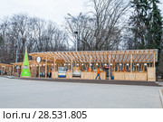 Кафе "ТоДаСё" на Фонтанной площади в парке Сокольники. Москва (2013 год). Редакционное фото, фотограф Алёшина Оксана / Фотобанк Лори