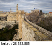View of Ramparts Walk with Tower of David in the background, Jerusalem, Israel (2017 год). Стоковое фото, фотограф Keith Levit / Ingram Publishing / Фотобанк Лори