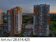 SAINT PETERSBURG, RUSSIA - JUNE 10, 2018: Top view of a construc. Редакционное фото, фотограф Андрей Зарин / Фотобанк Лори