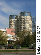 Бизнес-центр Sky Towers, Минск, Беларусь (2018 год). Редакционное фото, фотограф Марина Шатерова / Фотобанк Лори