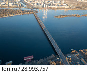 Aerial view from the drone to the Patona Bridge, Dnieper River in the city of Kiev, Ukraine. Стоковое фото, фотограф Ярослав Данильченко / Фотобанк Лори