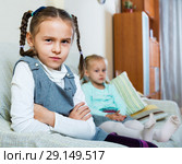 Portrait of two miserable girls having conflict. Стоковое фото, фотограф Яков Филимонов / Фотобанк Лори