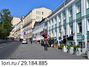 Москва, Лубянский проезд в ясную погоду (2018 год). Редакционное фото, фотограф Овчинникова Ирина / Фотобанк Лори