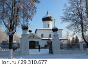 Церковь Георгия Победоносца в Старой Руссе (Новгородская область) (2016 год). Стоковое фото, фотограф Елена Орлова / Фотобанк Лори