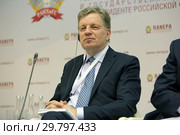 Эско Тапани Ахо (Esko Tapani Aho) - председатель Совета директоров East Office of Finnish Industries, бывший премьер-министр Финляндии на Гайдаровском форуме 2017. Редакционное фото, фотограф Игорь Долгов / Фотобанк Лори