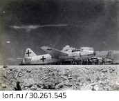 Самолеты Mitsubishi, G4M-2, Betty. Август 1945. Стоковое фото, фотограф WWII / Фотобанк Лори