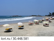 Индия. Пляж Ковалам (Kovalam) в Керале весной (2019 год). Стоковое фото, фотограф Овчинникова Ирина / Фотобанк Лори
