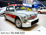 Fiat 500 Abarth (2019 год). Редакционное фото, фотограф Art Konovalov / Фотобанк Лори