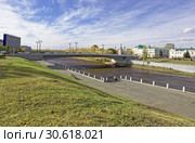 Russia,Omsk.Reconstructed bridge in the historical center of the city (2018 год). Редакционное фото, фотограф Круглов Олег / Фотобанк Лори