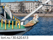 Птица Гамаюн. Носовая фигура парусника "Забава". Санкт-Петербург (2019 год). Редакционное фото, фотограф Александр Щепин / Фотобанк Лори
