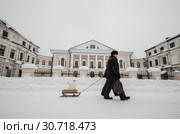 Усадьба Пьянковых. Заброшенная дворянская усадьба. Россия, Архангельская область, город Сольвычегодск (2019 год). Стоковое фото, фотограф Яковлев Сергей / Фотобанк Лори