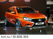 Lada Vesta Cross (2016 год). Редакционное фото, фотограф Art Konovalov / Фотобанк Лори
