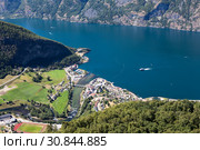 The Aurland town. Bird's eye view of Aurland from the Stegastein viewpoint in Norway, Scandinavia (2018 год). Стоковое фото, фотограф Кекяляйнен Андрей / Фотобанк Лори