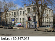 Подстанция № 2 Станции скорой и неотложной медицинской помощи им. А.С. Пучкова (здание построено в 1928 году). Улица Поликарпова, 4. Район Беговой. Город Москва (2015 год). Редакционное фото, фотограф lana1501 / Фотобанк Лори