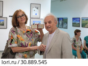 Фотохудожники на открытии выставки в Балашихе (2019 год). Редакционное фото, фотограф Дмитрий Неумоин / Фотобанк Лори