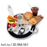 Fast food and healthy food. Стоковое фото, фотограф Мельников Дмитрий / Фотобанк Лори