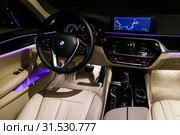 BMW 520d (2019 год). Редакционное фото, фотограф Art Konovalov / Фотобанк Лори
