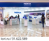 Nokia store in Plaza Low Yat, Kuala Lumpur (2017 год). Редакционное фото, фотограф Александр Подшивалов / Фотобанк Лори