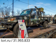 Пикап с пулеметом в кузове, передвижная выставка "Сирийский перелом" (2019 год). Редакционное фото, фотограф Вячеслав Палес / Фотобанк Лори