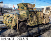 Автомобиль HMMWV M1151 сирийских боевиков, передвижная выставка "Сирийский перелом" (2019 год). Редакционное фото, фотограф Вячеслав Палес / Фотобанк Лори