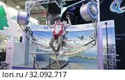 Международный авиационно-космический салон МАКС-2019. Динамический тренажер парашютистов "Кудесник" Редакционное видео, видеограф Игорь Долгов / Фотобанк Лори