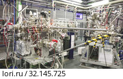 Experimental stations in Scientific Experimental Laboratory. Стоковое видео, видеограф Яков Филимонов / Фотобанк Лори