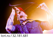 Sergey Mikhalok in concert hall Sala Apolo (2018 год). Редакционное фото, фотограф Яков Филимонов / Фотобанк Лори