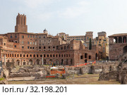 ROME, ITALY - SEPTEMBER 2, 2019: View of the Mercati di Traiano. Редакционное фото, фотограф Вячеслав Воробьёв / Фотобанк Лори