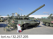 Международный военно-технический форум "Армия-2018", Кубинка, военно-патриотический парк "Патриот". Основной боевой Т-72Б3. Редакционное фото, фотограф Игорь Долгов / Фотобанк Лори