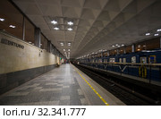 Санкт-Петербург. Метрополитен. Вестибюль станции "Девяткино" (2019 год). Редакционное фото, фотограф Литвяк Игорь / Фотобанк Лори
