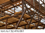 Part of the construction of a building object made of metal and wood. Стоковое фото, фотограф Олег Белов / Фотобанк Лори