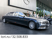 Mercedes-Maybach S650 Pullman (2019 год). Редакционное фото, фотограф Art Konovalov / Фотобанк Лори