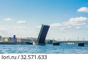 Divorced span of the Liteyny Bridge close up. St. Petersburg. Russia. Стоковое фото, фотограф Николай Коржов / Фотобанк Лори
