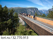 Spectacular Stegastein viewing platform above Aurlandsfjord. It is located on national tourist route Aurlandsfjellet. Norway (2018 год). Редакционное фото, фотограф Кекяляйнен Андрей / Фотобанк Лори