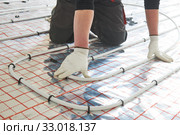 underfloor heating installation. Warm floor heating system. Стоковое фото, фотограф Дмитрий Калиновский / Фотобанк Лори